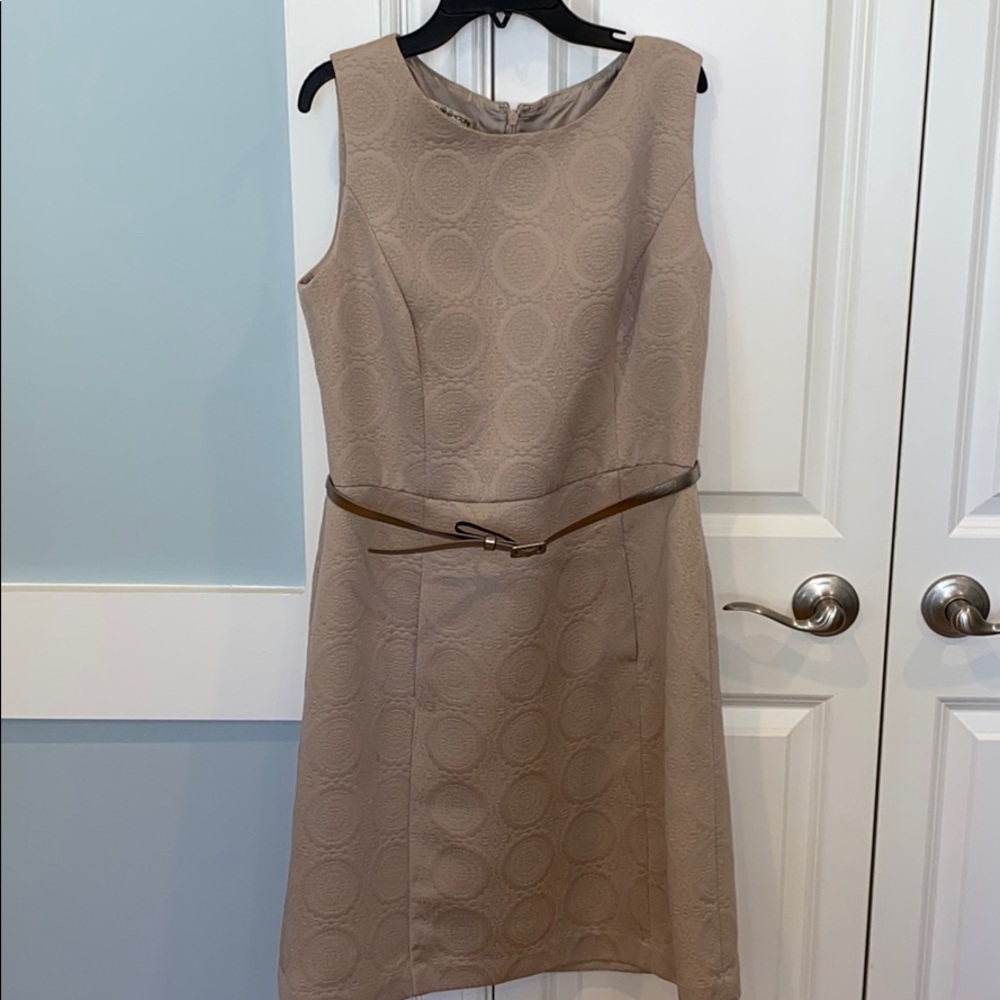 Evan Picone beige belted shift dress w/ pockets/12